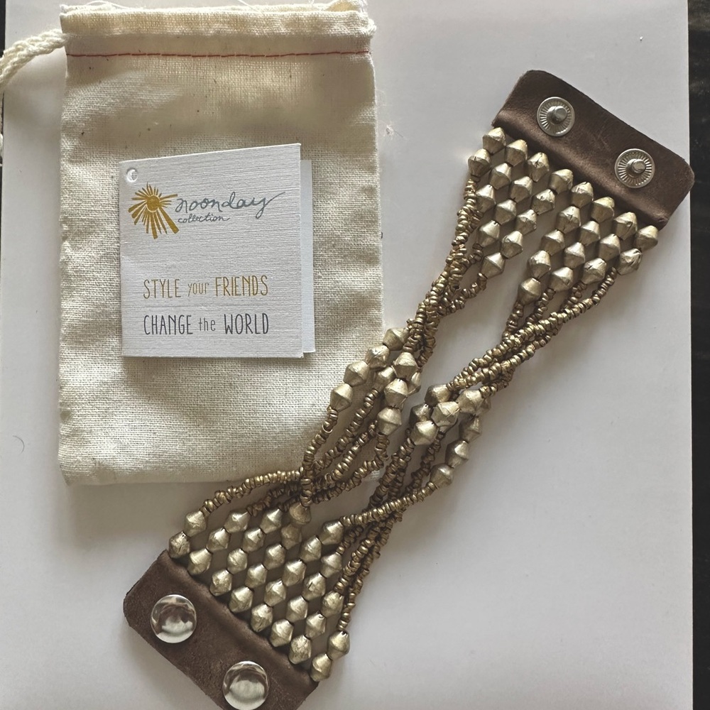 NWT NOONDAY Handmade Twisted Gold-tone Beaded and Leather Bracelet from India